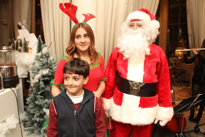 Christmas Night at Cascade Lounge